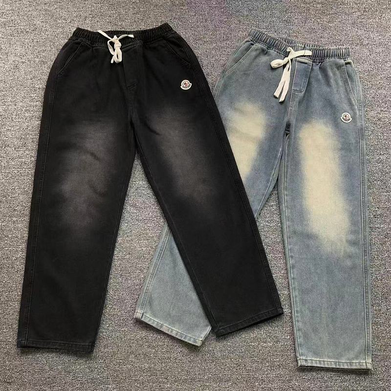 MONCLER TROUSERS 22060917001（im 170cm 60kg i wear size M in the phot）