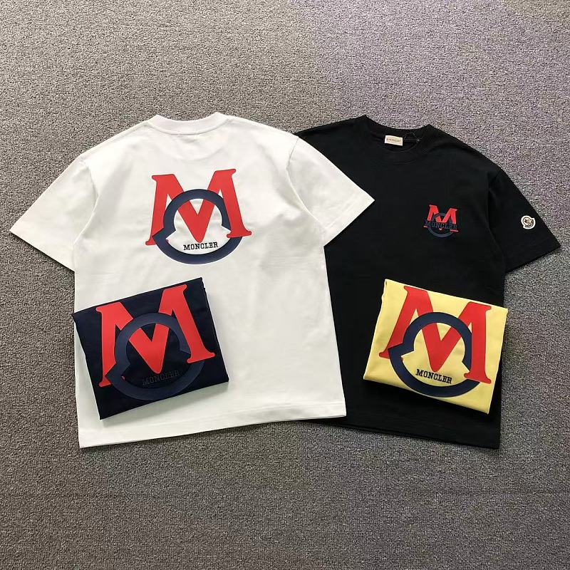 MONCLER T-SHIRT 3203241221（im 170cm 60kg i wear size M in the phot）