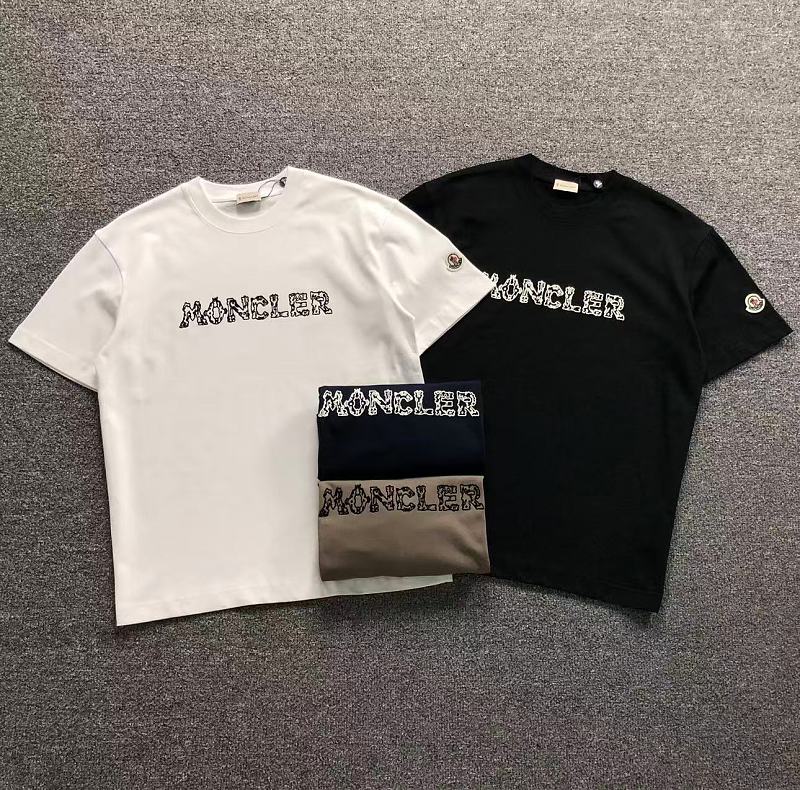 MONCLER T-SHIRT 52070730147（im 170cm 60kg i wear size M in the phot）