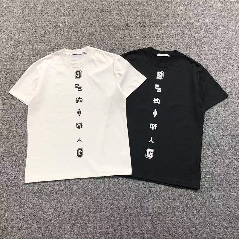 GIVENCHY T-SHIRT 1108091632（im 170cm 60kg i wear size M in the phot）
