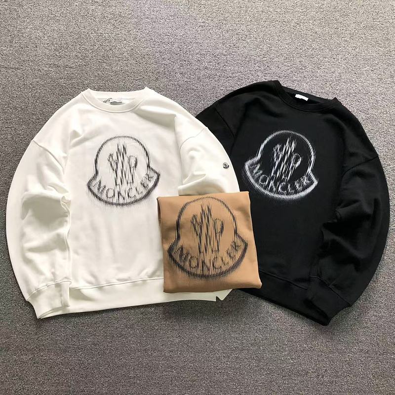 MONCLER HOODIE 4209030901（im 170cm 60kg i wear size L in the phot）