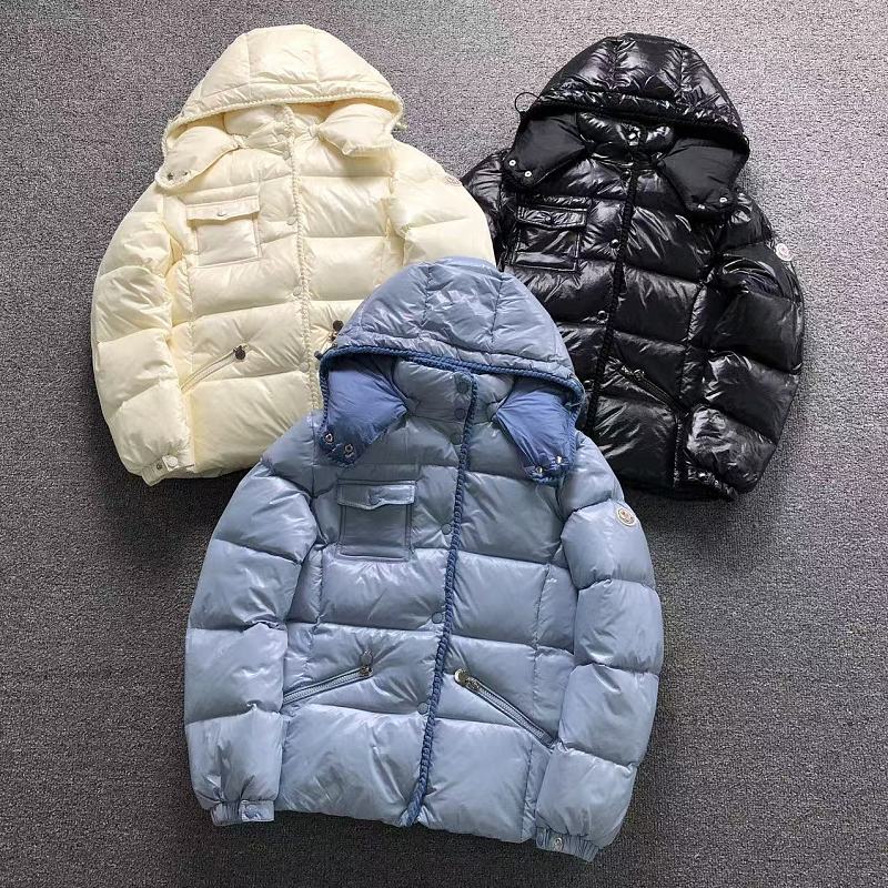MONCLER DOWN JACKETS FEMAIE STYIE 31010030217