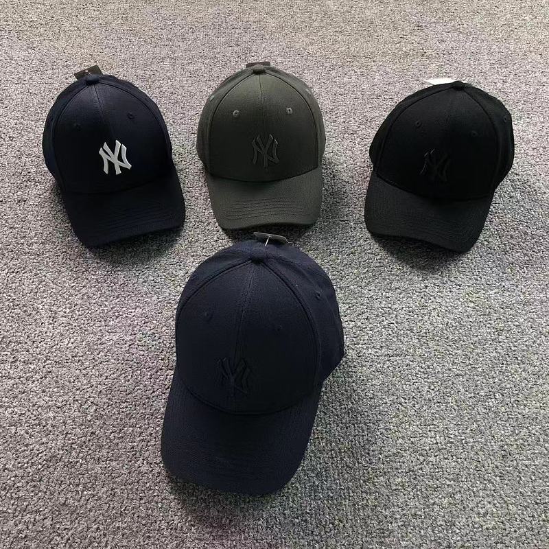 M⭐B HAT 5242714102