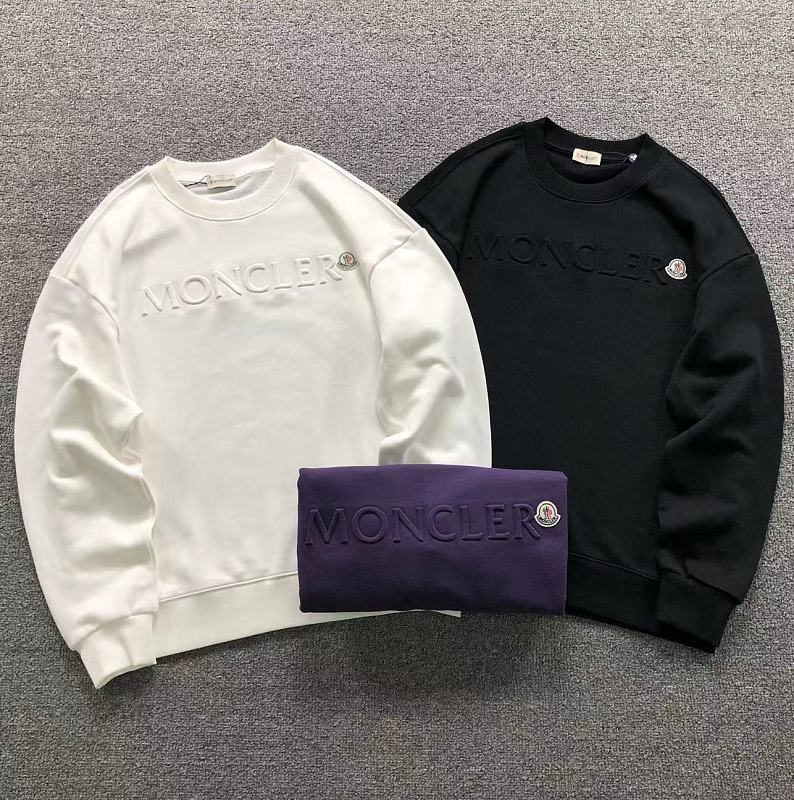 MONCLER HOODIE 3207301421（im 170cm 60kg i wear size M in the phot）
