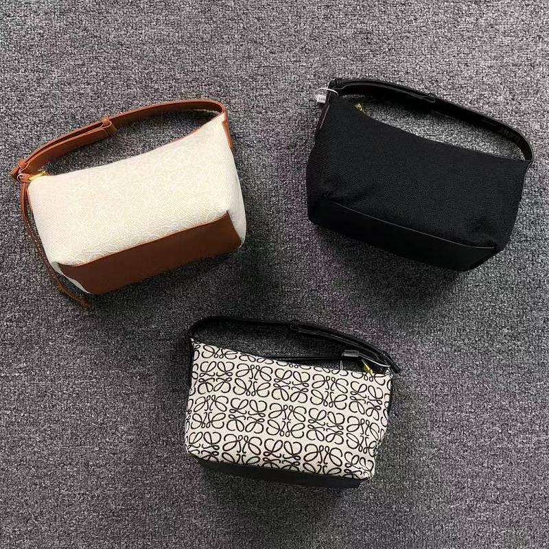 LOEWE BAG 2207022176 (长25CM*宽12CM*高15CM)