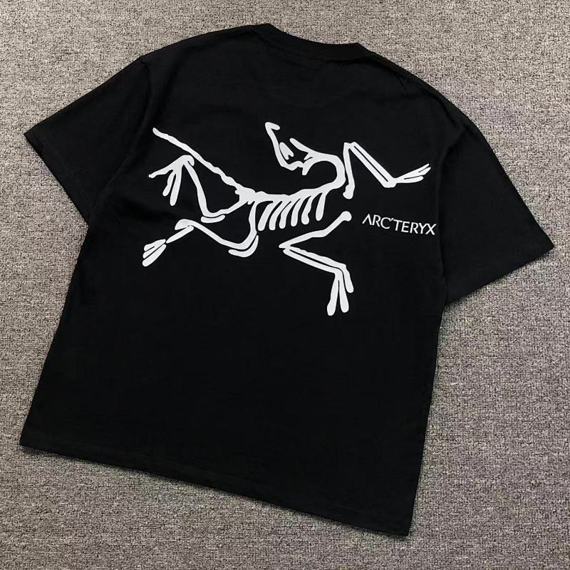 ARC'TERYX T-SHIRT 512204170（im 170cm 60kg i wear size L in the phot）