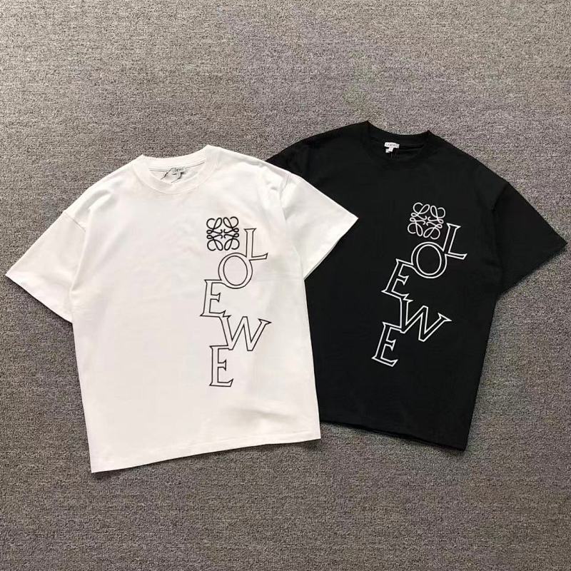 LOEWE T-SHIRT 5201176419（im 170cm 60kg i wear size S in the phot）