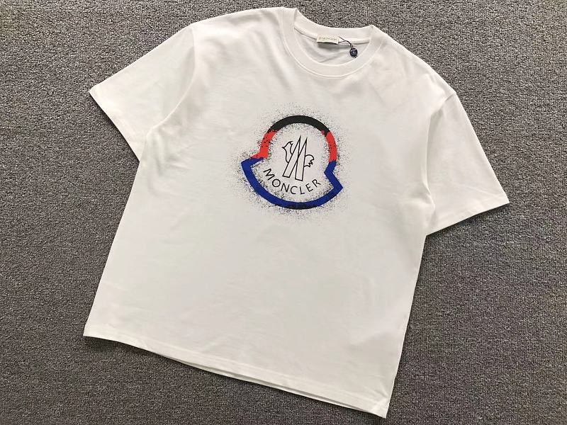 MONCLER T-SHIRT 59043070（im 170cm 60kg i wear size L in the phot）