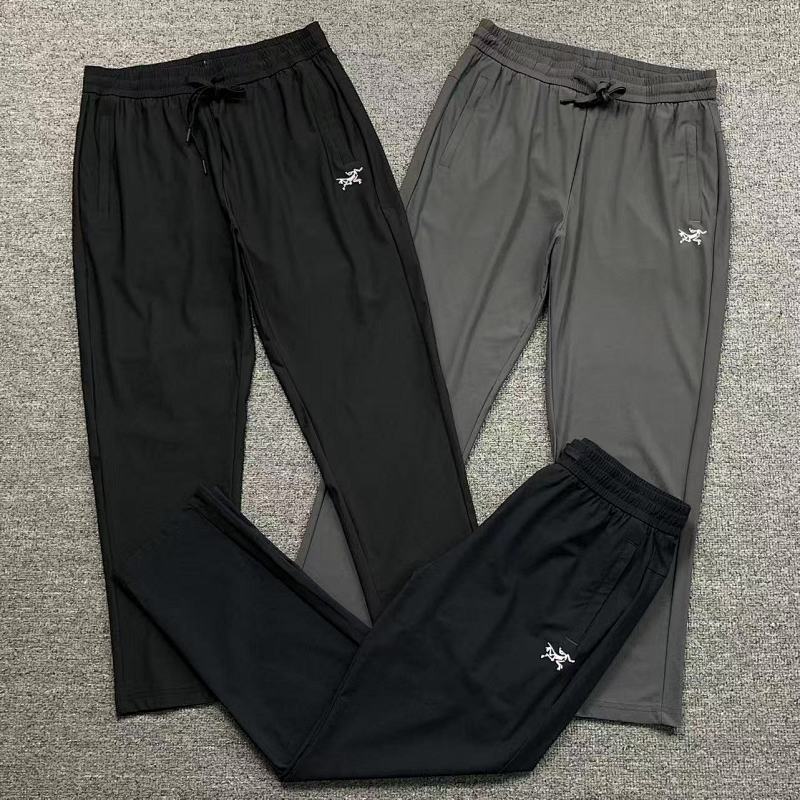 ARC'TERYX TROUSERS 4201102301（im 170cm 60kg i wear size 2XL in the phot）