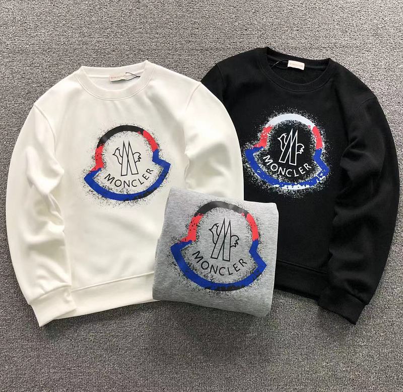 MONCLER HOODIE 2112091701（im 170cm 60kg i wear size M in the phot）