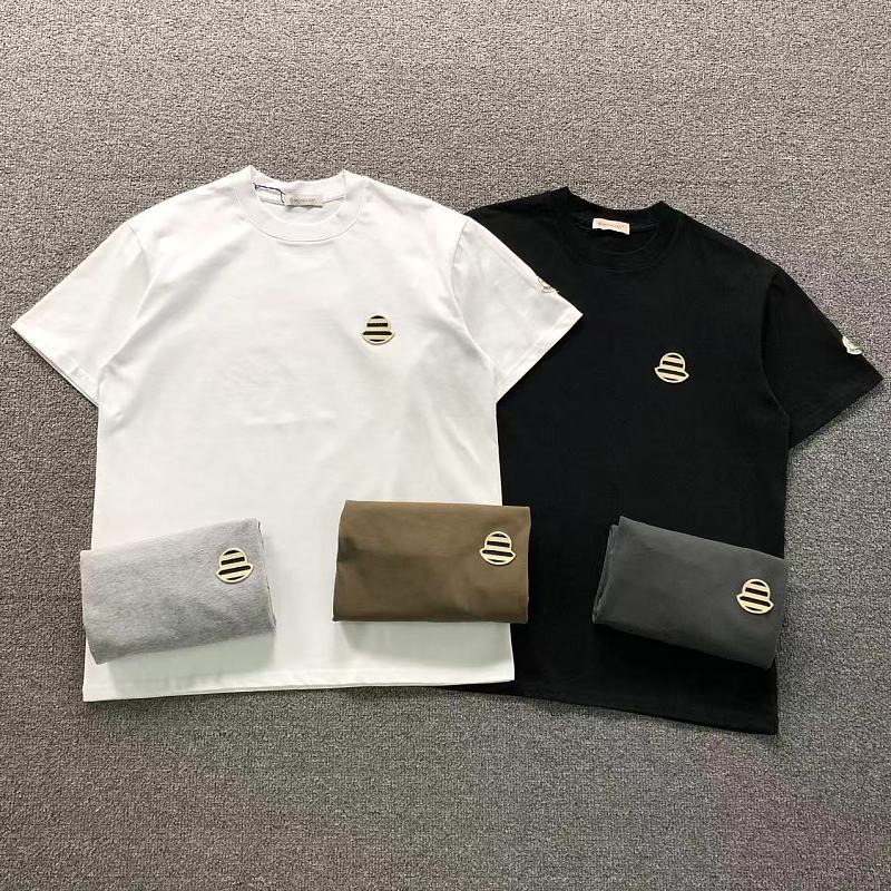 MONCLER T-SHIRT 3204222521（im 170cm 60kg i wear size M in the phot）