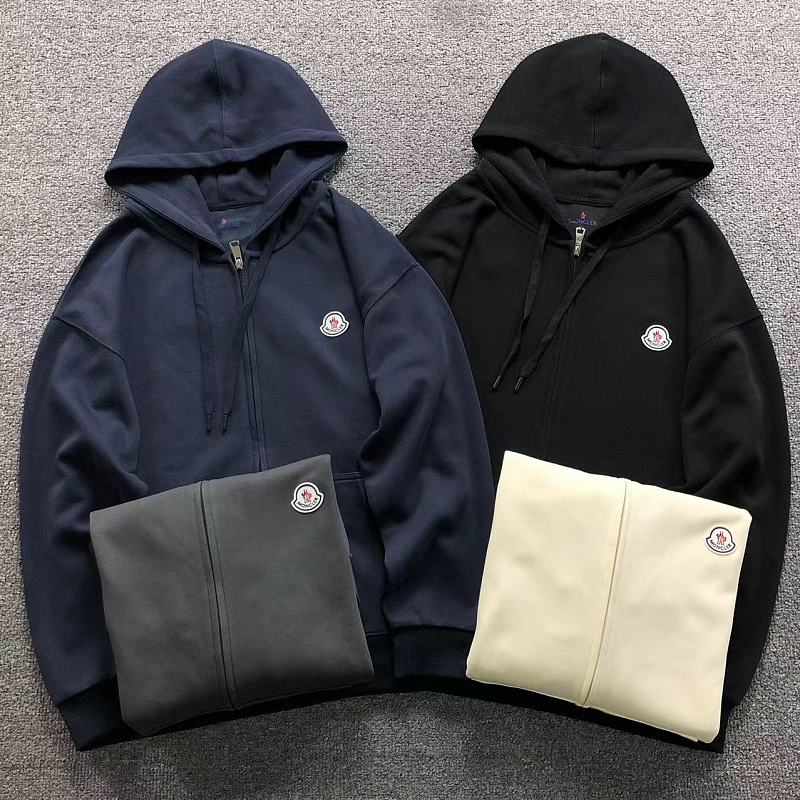 MONCLER HOODIE 2208143804（im 170cm 60kg i wear size XL in the phot）