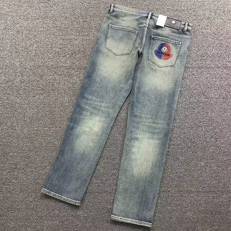 MONCLER TROUSERS 3202020405