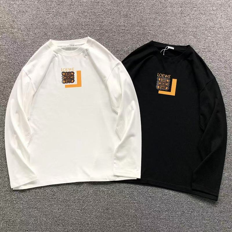 LOEWE LONG SLEEVED 511082401（ im 170cm 60kg i wear size XL in the phot）