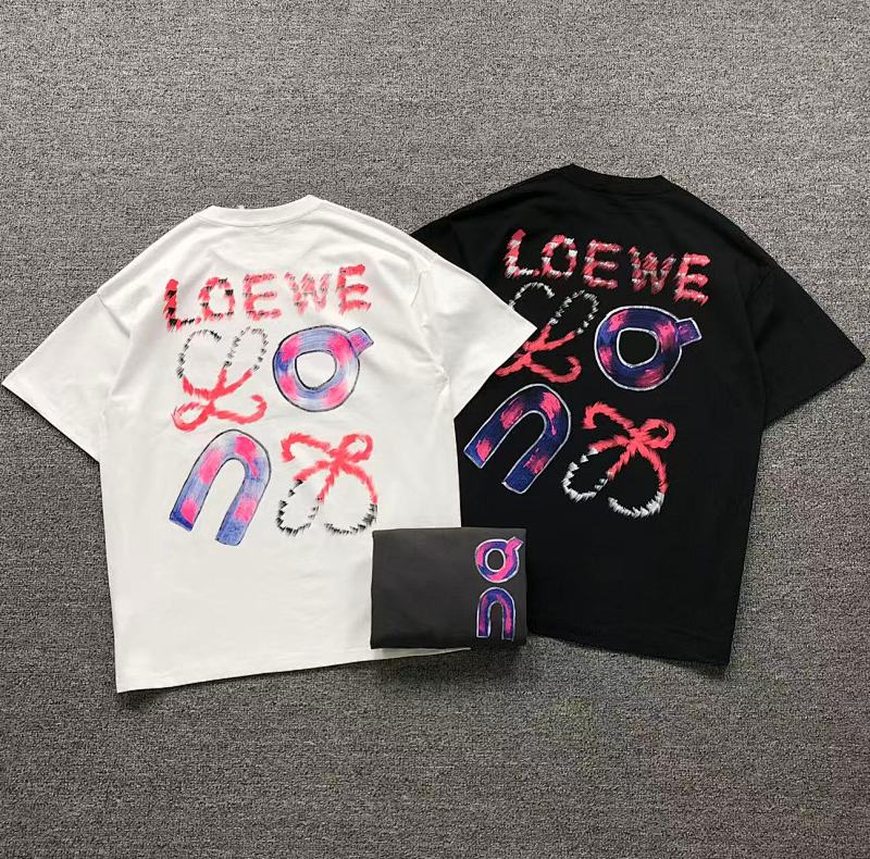 LOEWE T-SHIRT 4201212501（im 170cm 60kg i wear size S in the phot）