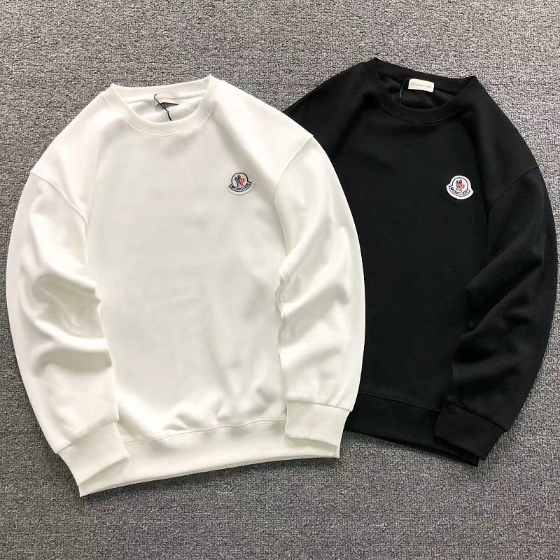 MONCLER HOODIE 2110094001（im 170cm 60kg i wear size M in the phot）