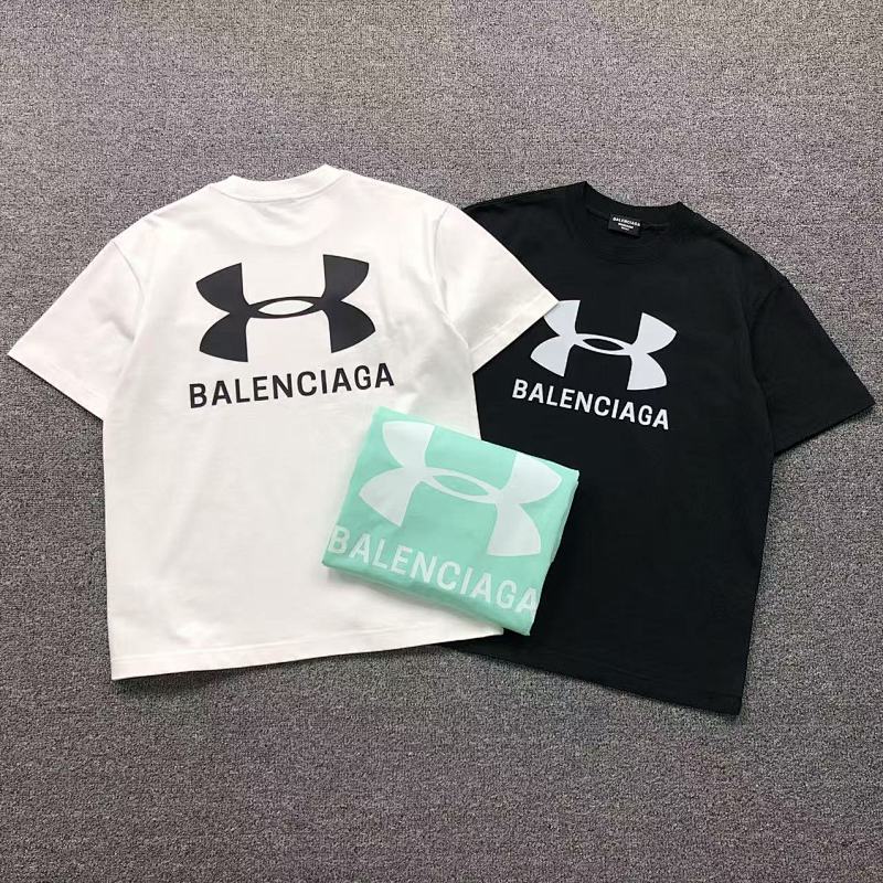 BALENCIAGA UNDER ARMOUR T-SHIRT 3111305（im 170cm 57kg i wear size M in the phot）