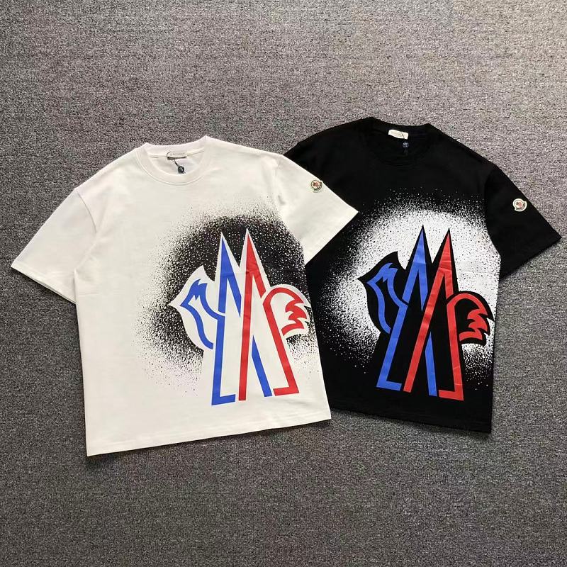 MONCLER T-SHIRT 5261209147（im 170cm 60kg i wear size M in the phot）
