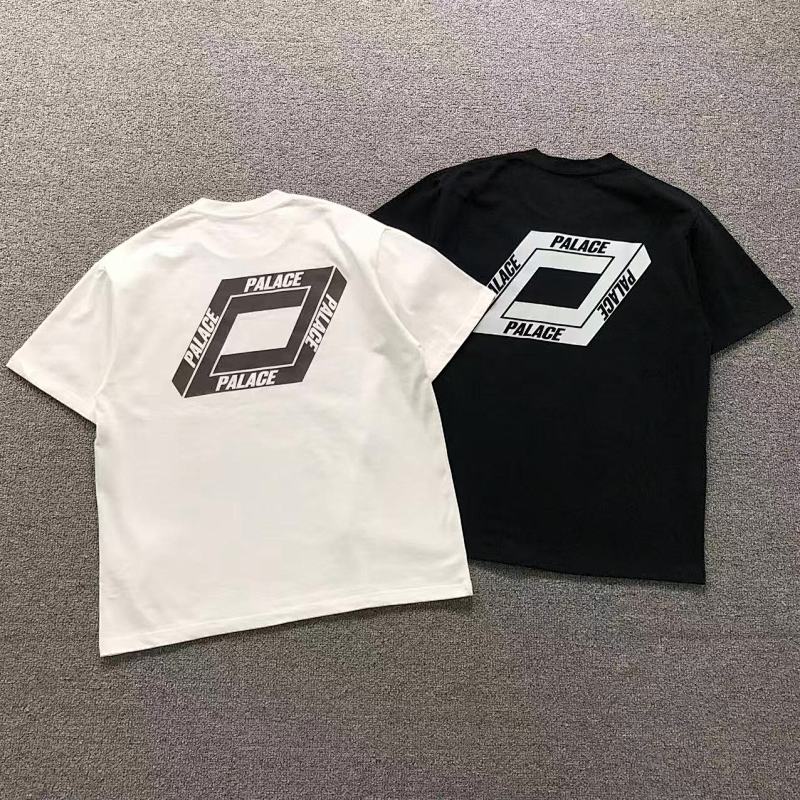 PALACE T-SHIRT 521926164（im 170cm 60kg i wear size M in the phot)
