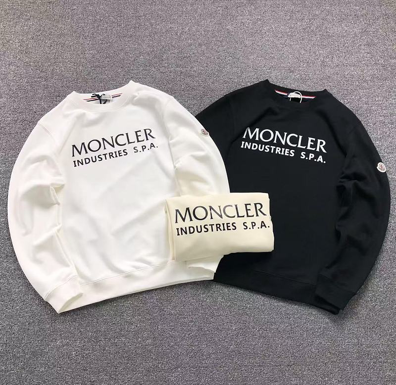 MONCLER HOODIE 311040860（im 170cm 55kg i wear size L in the phot）