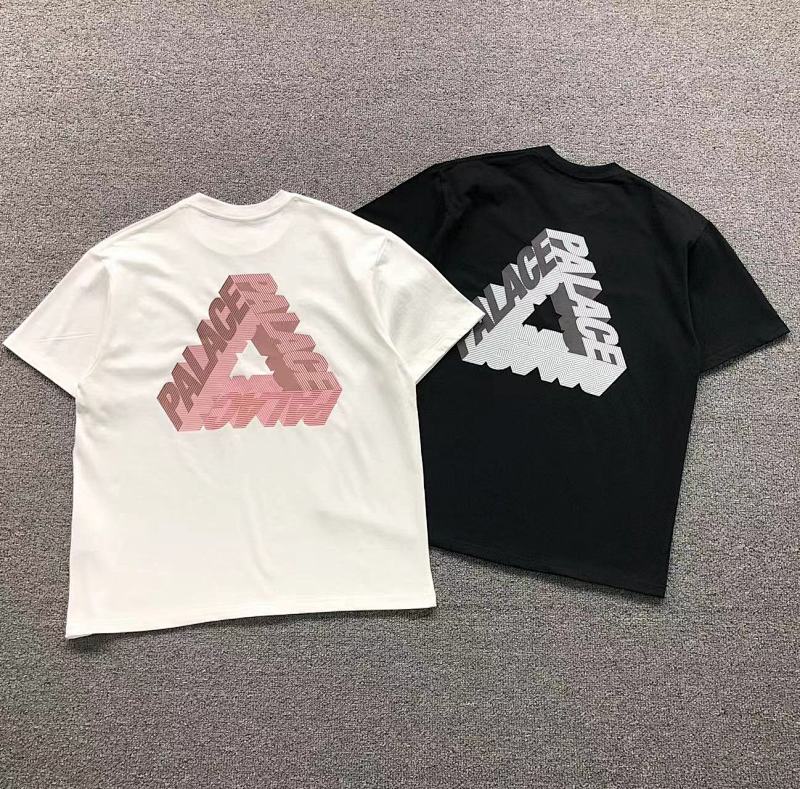 PALACE T-SHIRT 1104070621（im 170cm 60kg i wear size M in the phot）