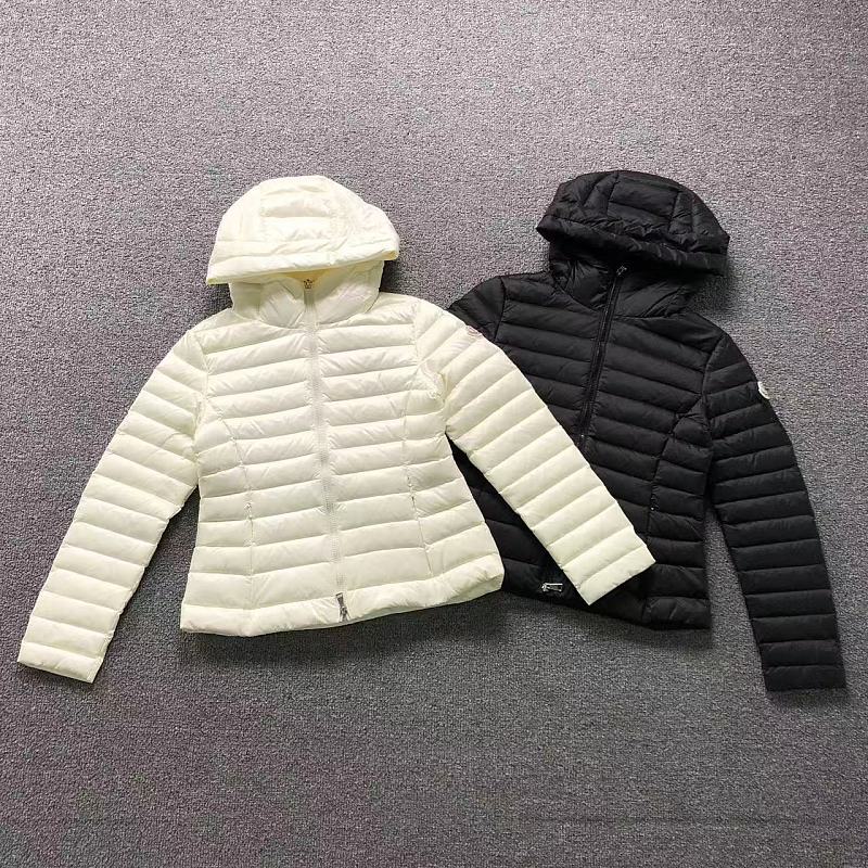 MONCLER DOWN JACKETS FEMAIE STYIE 3208310615