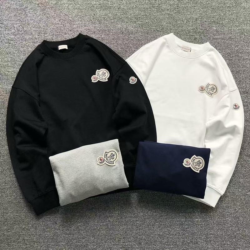 MONCLER HOODIE 5100903147（im 170cm 60kg i wear size M in the phot）
