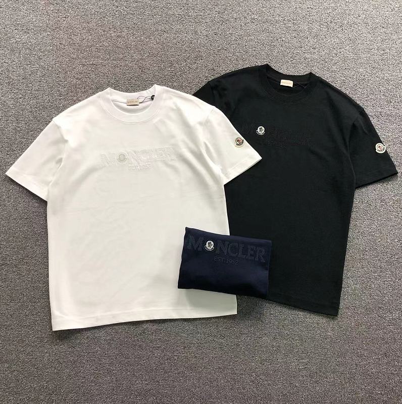 MONCLER T-SHIRT 5241637147（im 170cm 60kg i wear size M in the phot）