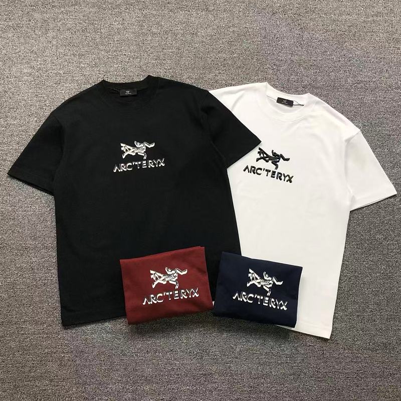 ARC'TERYX T-SHIRT 5241652147（im 170cm 60kg i wear size M in the phot）