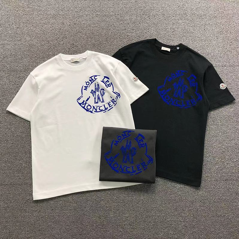 MONCLER T-SHIRT 5261616147（im 170cm 60kg i wear size M in the phot）
