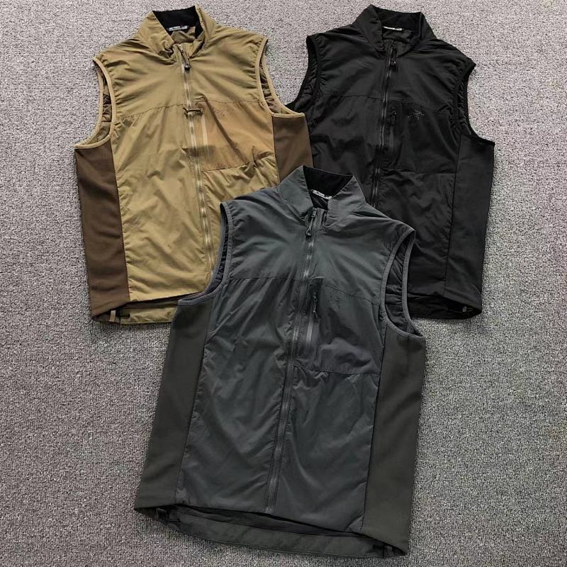 ARC'TERYX VEST 2110302104（im 170cm 60kg i wear size L in the phot）