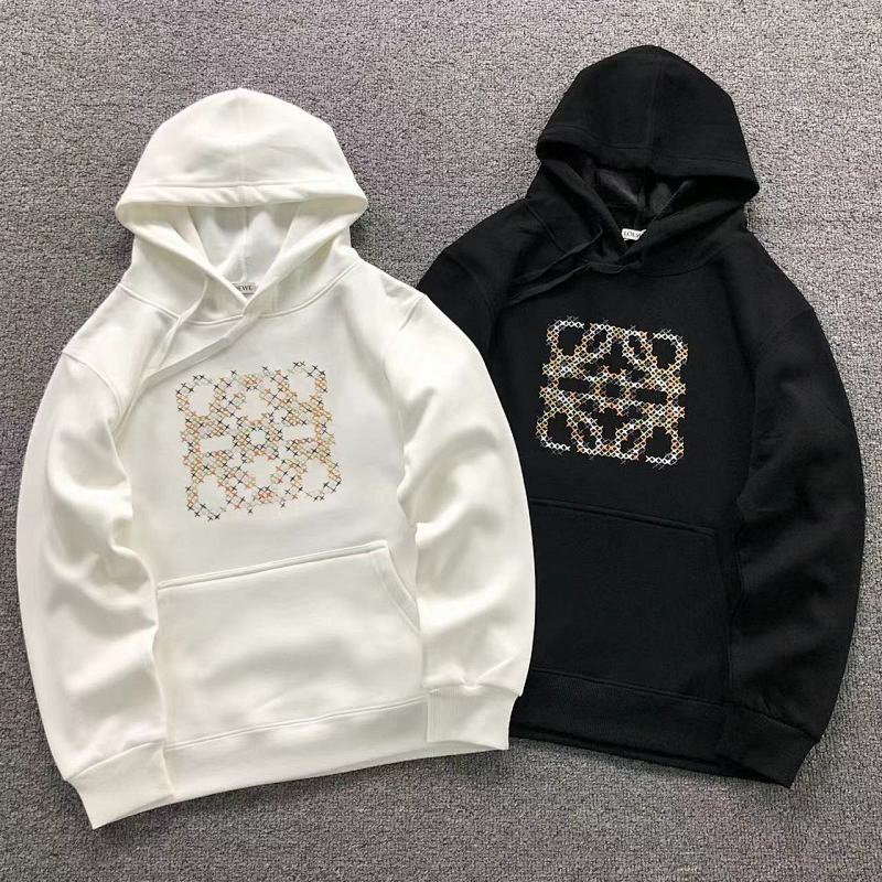 LOEWE HOODIE 2111032901（im 170cm 60kg i wear size L in the phot）