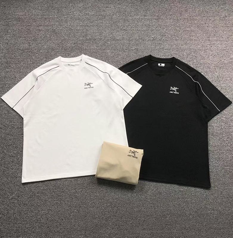 ARC'TERYX T-SHIRT 4201213601（im 170cm 60kg i wear size 2XL in the phot）