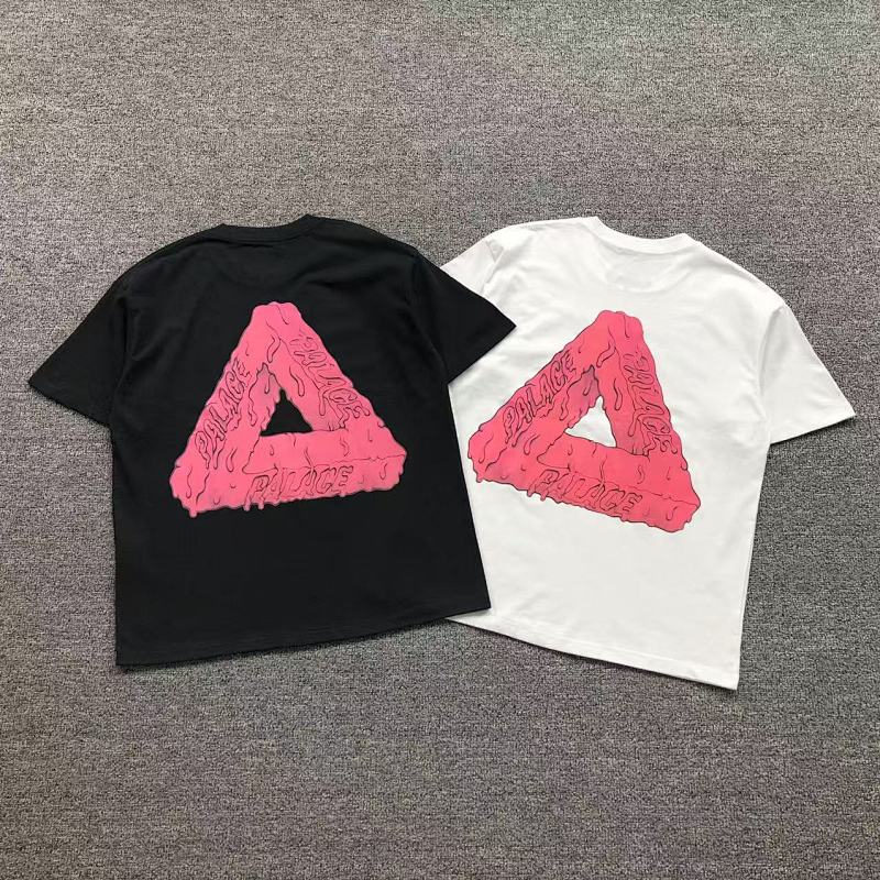 PALACE T-SHIRT 41061058123（im 170cm 60kg i wear size M in the phot）