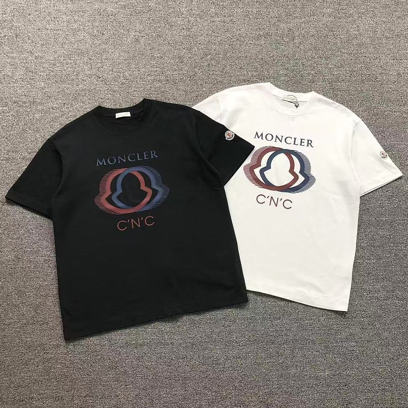 MONCLER T-SHIRT 3206110521（im 170cm 60kg i wear size L in the phot）
