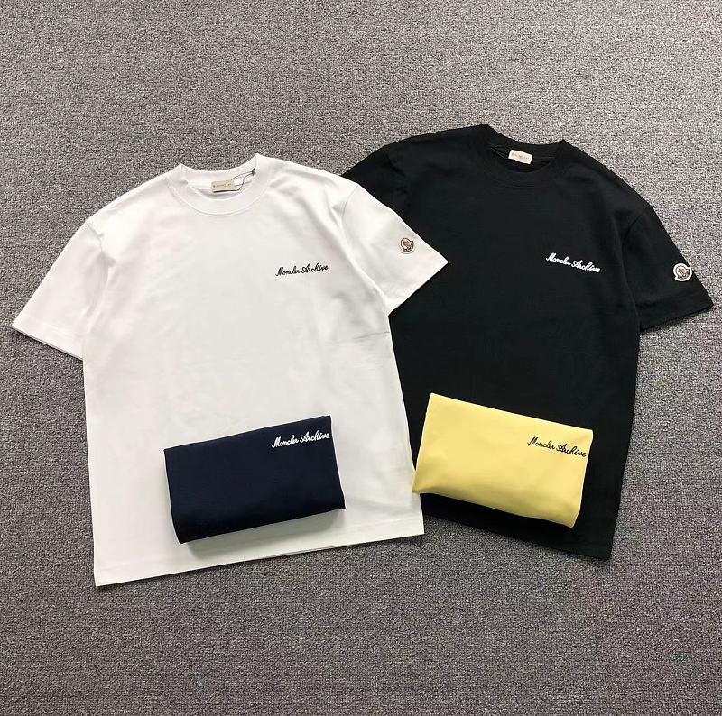 MONCLER T-SHIRT 3203242321 （im 170cm 60kg i wear size M in the phot）