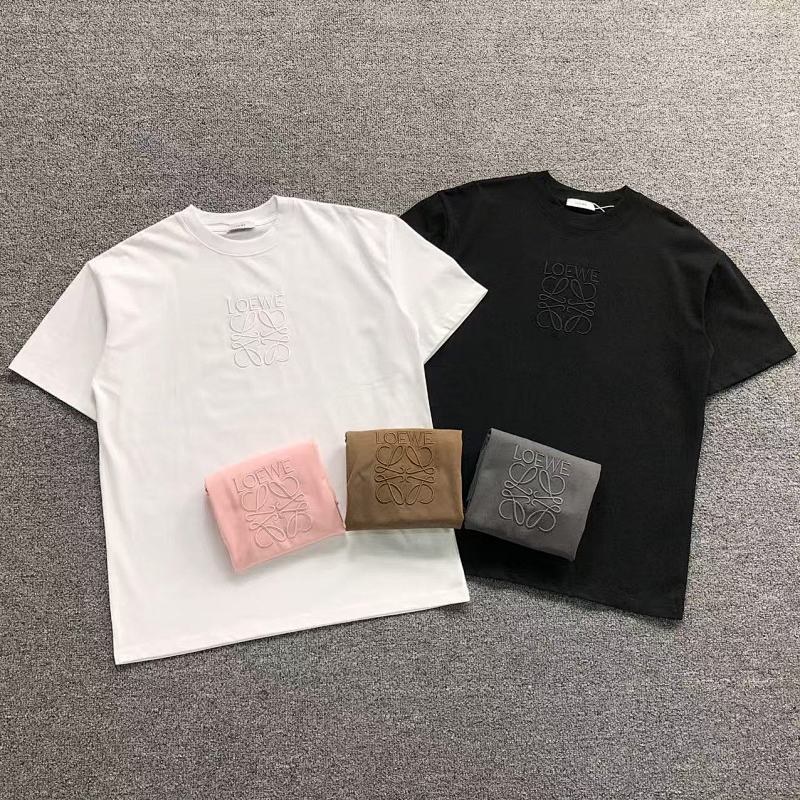 LOEWE T-SHIRT 503270601（im 170cm 60kg i wear size M in the phot）