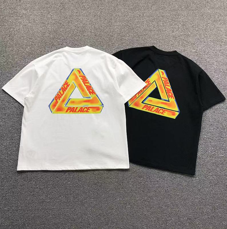 PALACE T-SHIRT 3104192621（im 170cm 60kg i wear size M in the phot）