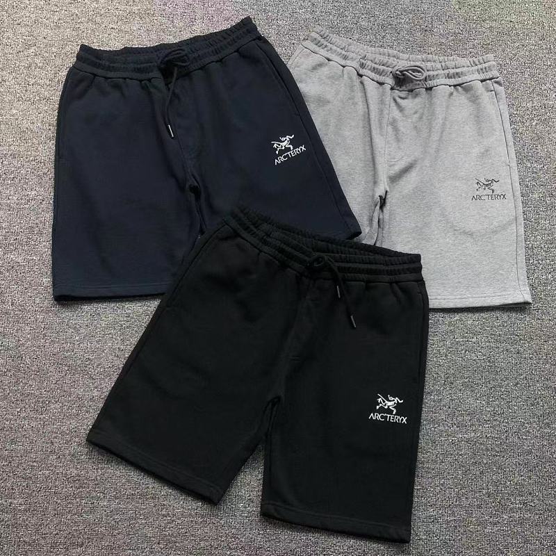 ARC'TERYX SHORTS 4205050201（im 170cm 60kg i wear size L in the phot）