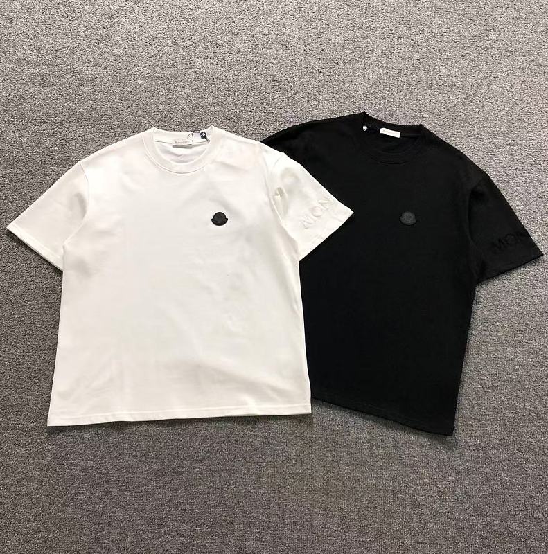 MONCLER T-SHIRT 5250506147（im 170cm 60kg i wear size M in the phot）
