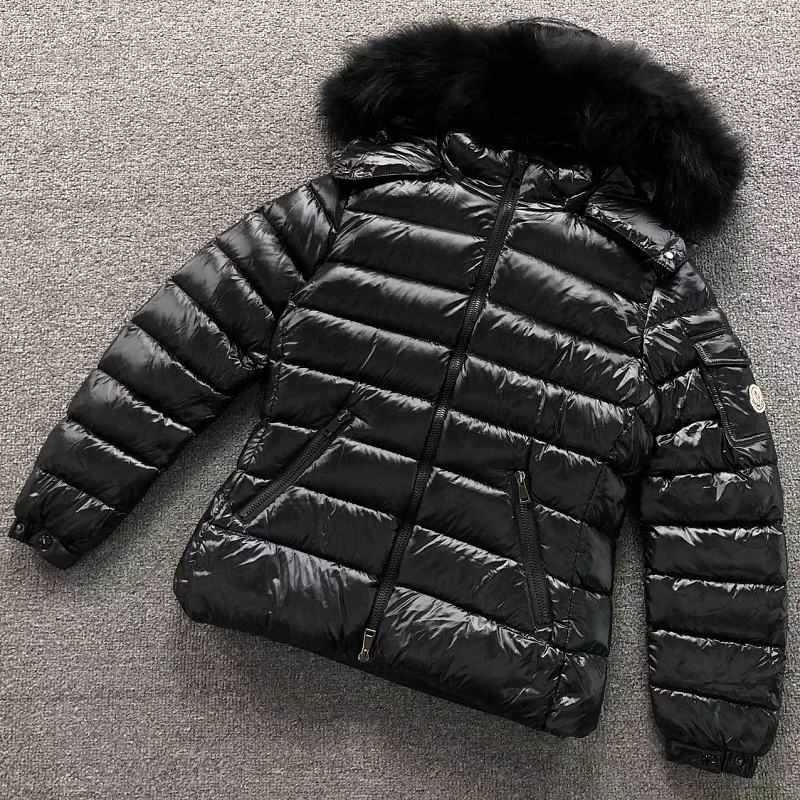 MONCLER DOWN JACKETS FEMAIE STYIE 3208272216