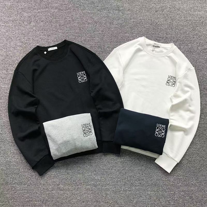 LOEWE HOODIE 217011201（im 170cm 60kg i wear size M in the phot）