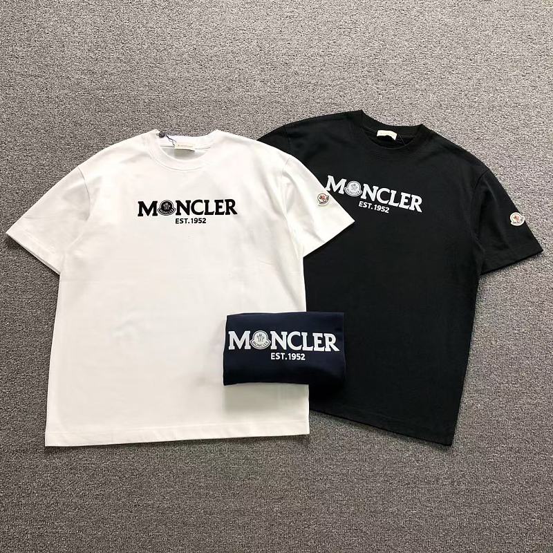 MONCLER T-SHIRT 5241630147（im 170cm 60kg i wear size L in the phot）