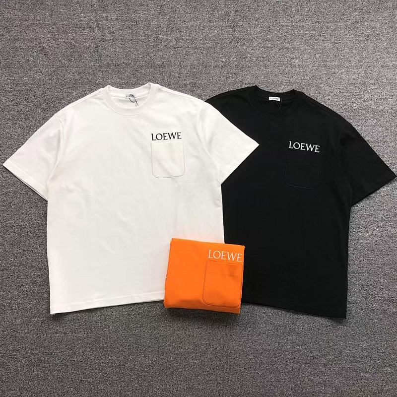 LOEWE T-SHIRT 3112110221（im 170cm 60kg i wear size L in the phot）