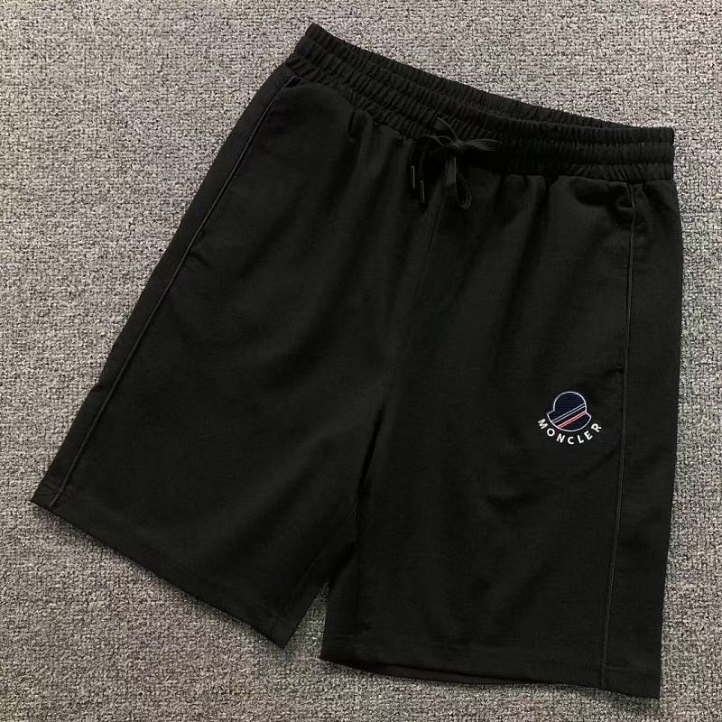 MONCLER SHORTS 3203274220（im 170cm 60kg i wear size XL in the phot）
