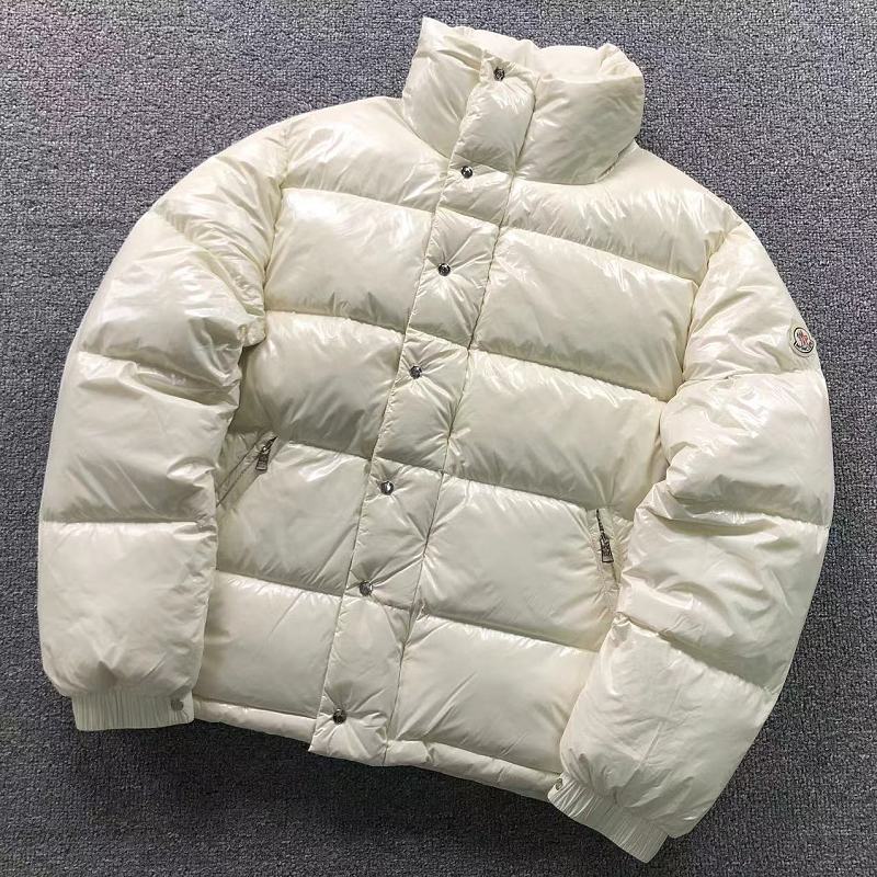 MONCLER DOWN JACKETS 3109205216（im 170cm 60kg i wear size 2 in the phot）