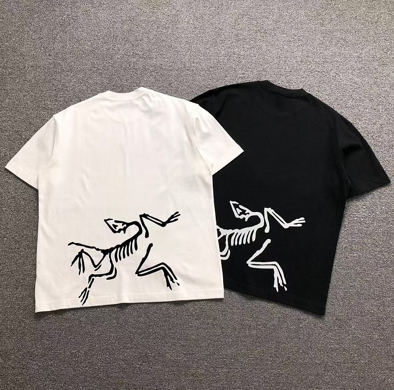 ARC'TERYX T-SHIRT 22042736125（im 170cm 60kg i wear size L in the phot）