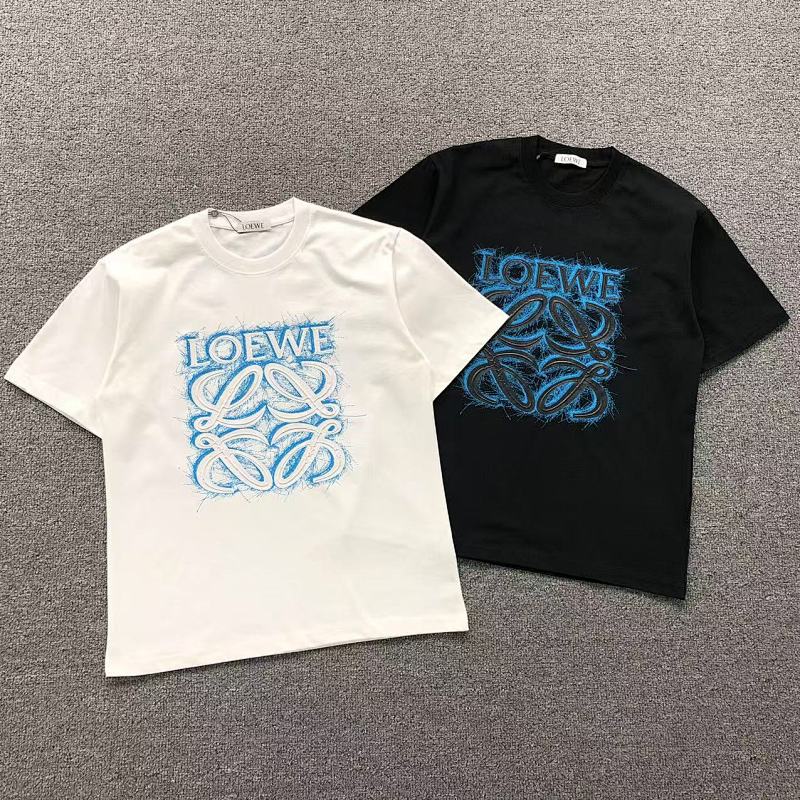 LOEWE T-SHIRT 1103240220（im 170cm 60kg i wear size S in the phot）