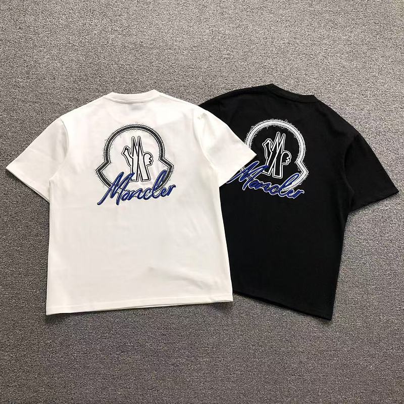 MONCLER T-SHIRT 5240301147（im 170cm 60kg i wear size M in the phot）