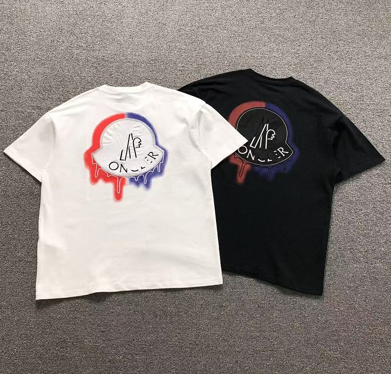 MONCLER T-SHIRT 22062424171（im 170cm 60kg i wear size M in the phot）